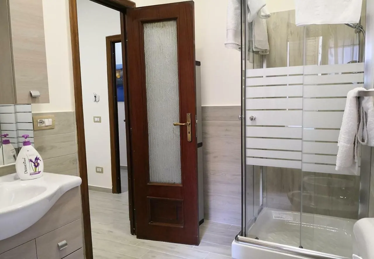 Fenesta Vascia Bed & Breakfast Naples