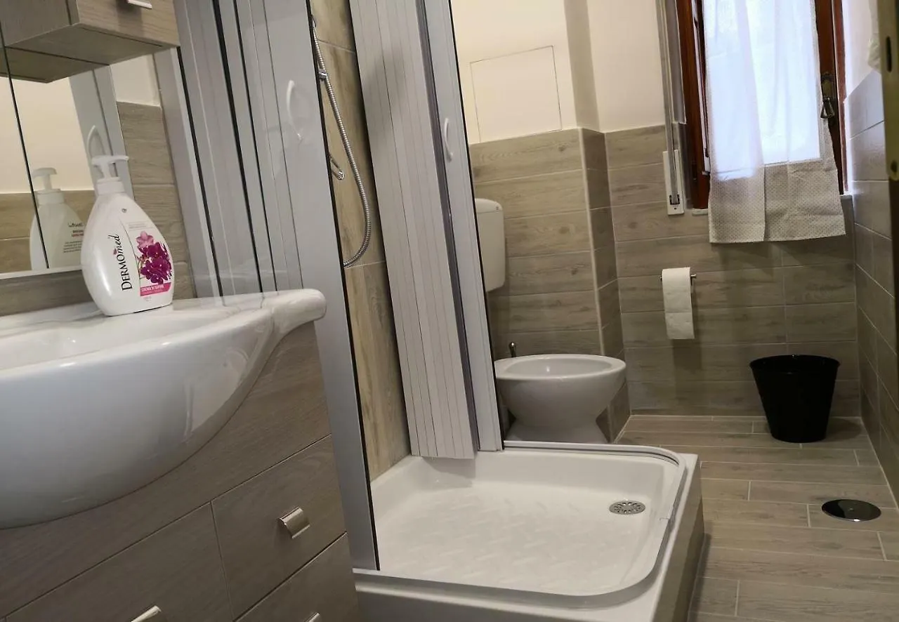 Fenesta Vascia Bed & Breakfast Naples