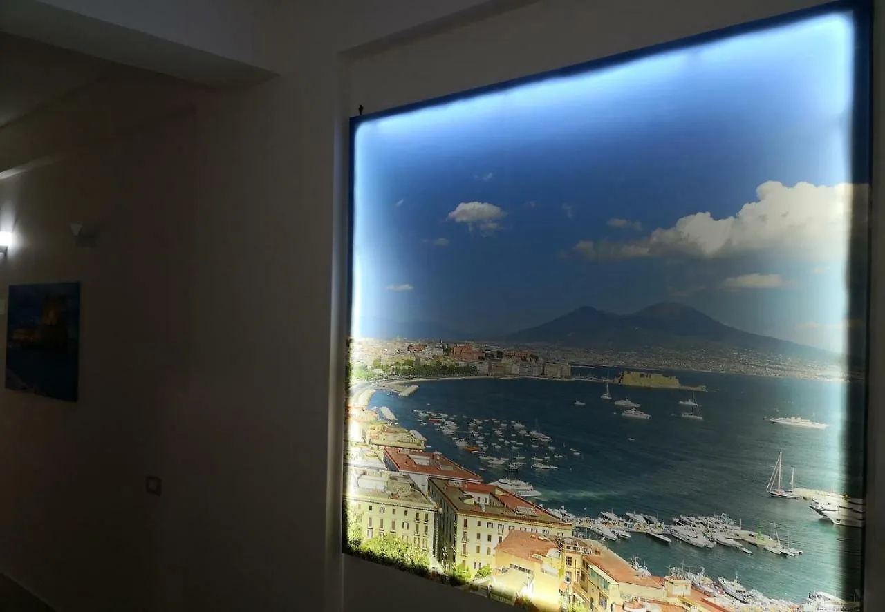 Bed and Breakfast Fenesta Vascia Napoli 0*,  Italia